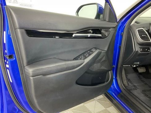 Used 2025 Kia Seltos S image 11