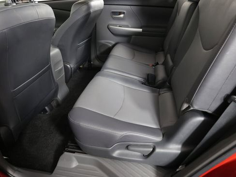 Used 2014 Toyota Prius V Three image 17