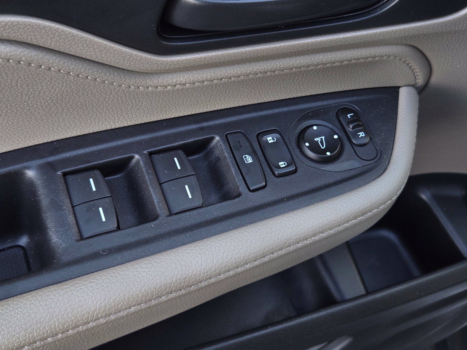 Used 2020 Honda Odyssey EX image 10