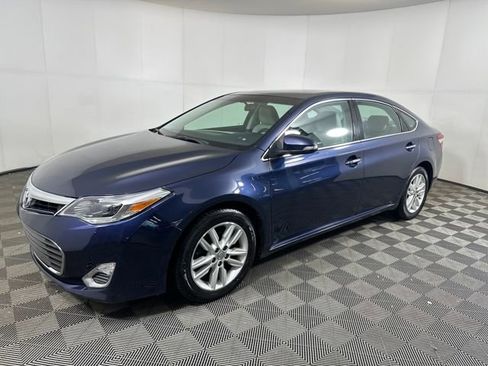 Used 2015 Toyota Avalon XLE image 7