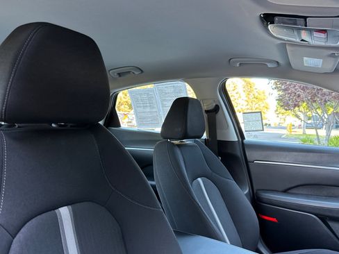 Used 2023 Hyundai Sonata SEL image 18