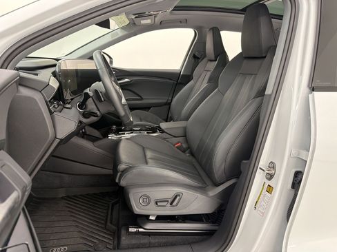 Used 2025 Audi Q6 e-tron Premium Plus w/ Premium Plus AWD/4WD image 28