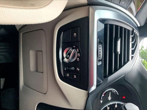 Used 2019 BMW X3 sDrive30i w/ Premium Package RWD image 34