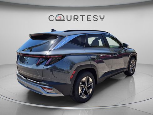 New 2026 Hyundai Tucson SEL FWD image 5