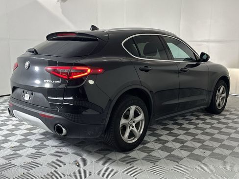 Used 2019 Alfa Romeo Stelvio AWD image 8
