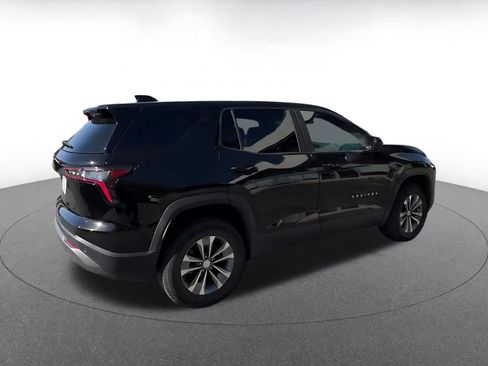 Used 2025 Chevrolet Equinox LT AWD/4WD image 15