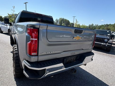 Used 2024 Chevrolet Silverado 2500 LTZ w/ LTZ Plus Package AWD/4WD image 10