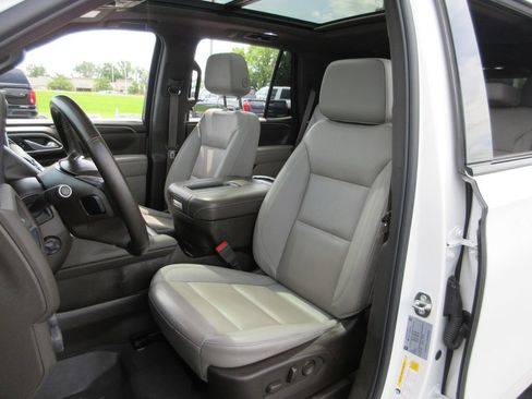 Certified 2023 Chevrolet Tahoe Z71 w/ Luxury Package AWD/4WD image 22