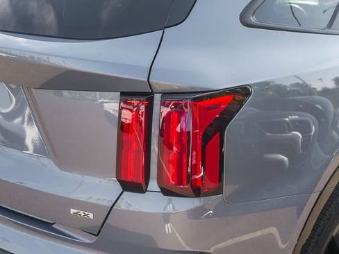 Used 2023 Kia Sorento SX AWD/4WD image 8