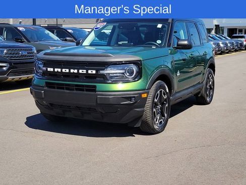 Certified 2023 Ford Bronco Sport Outer Banks AWD/4WD image 2