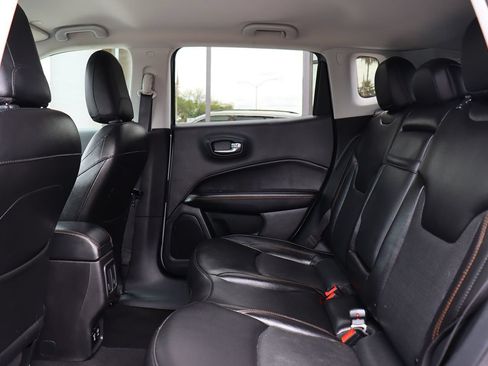 Used 2020 Jeep Compass Limited FWD image 30