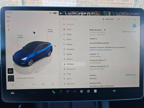 Used 2023 Tesla Model Y Long Range image 3