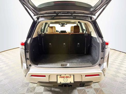Certified 2024 Nissan Pathfinder Platinum AWD/4WD image 24