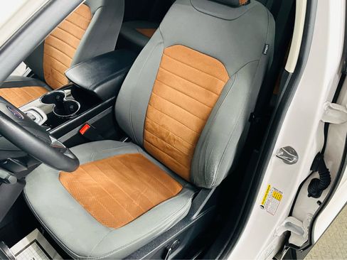 Used 2018 Ford Edge SEL w/ Equipment Group 201A image 22