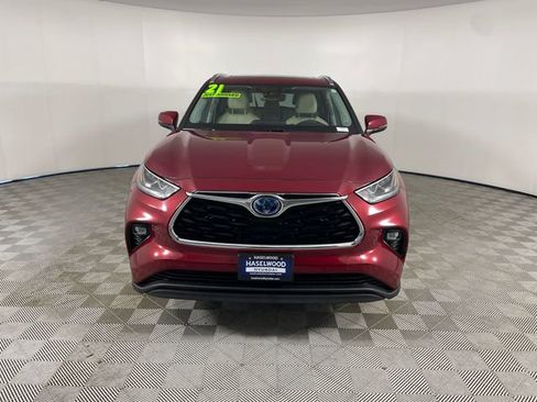 Used 2021 Toyota Highlander Limited AWD/4WD image 25