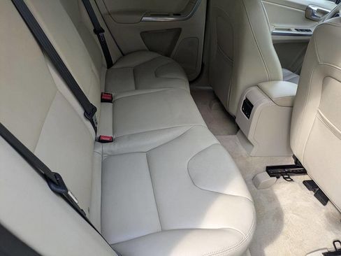 Used 2015 Volvo XC60 T6 w/ Climate Package AWD/4WD image 15