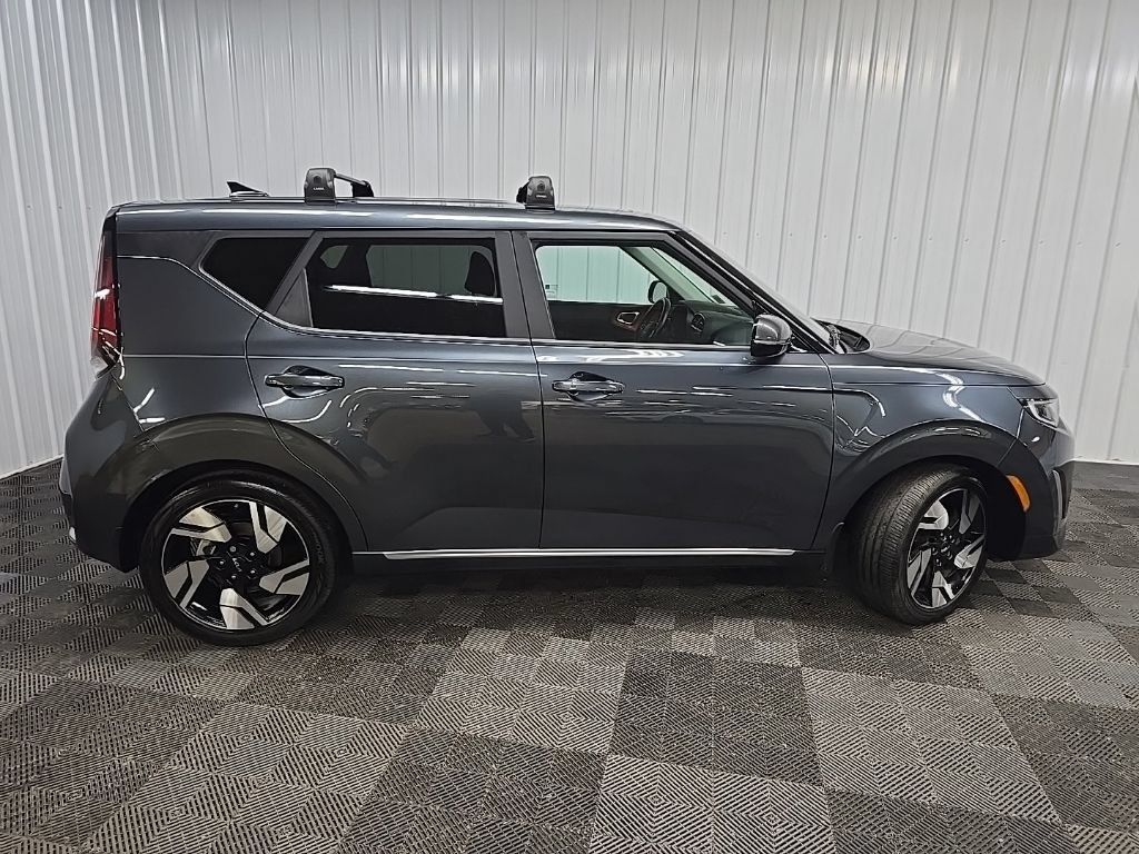 Used 2025 Kia Soul GT-Line w/ GT-Line Technology Package FWD image 2