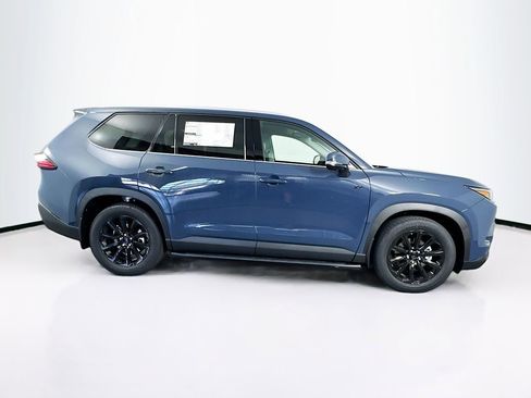 New 2026 Toyota Grand Highlander FWD image 10