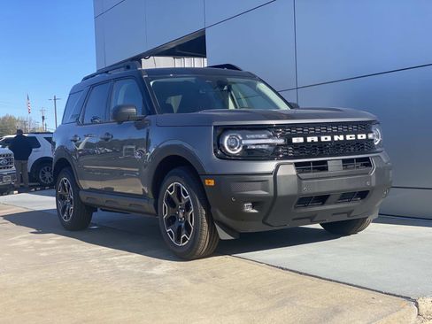 New 2025 Ford Bronco Sport Outer Banks w/ Outer Banks Tech Package+ image 2