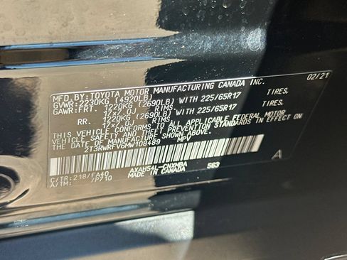 Certified 2021 Toyota RAV4 XLE AWD/4WD image 36