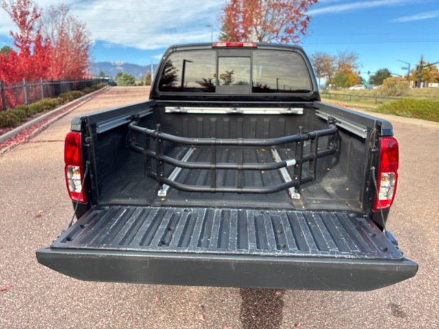 Used 2021 Nissan Frontier SV w/ Midnight Edition Floor Mats AWD/4WD image 10