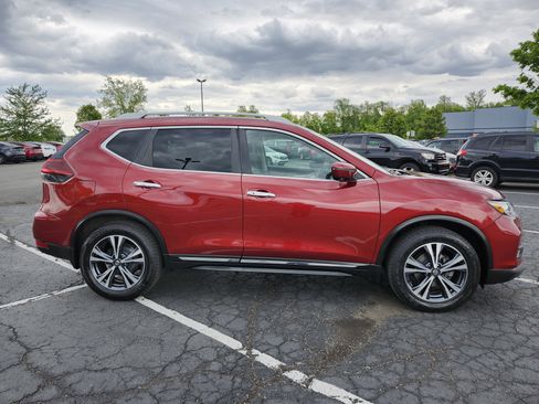 Used 2018 Nissan Rogue SL w/ Premium Package FWD image 20