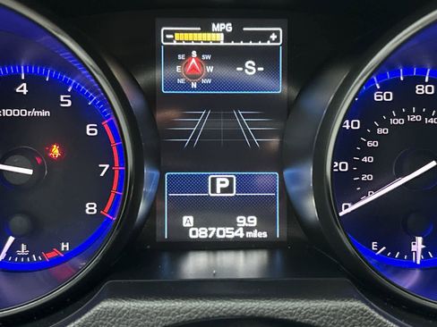 Used 2017 Subaru Outback 2.5i Limited AWD/4WD image 11