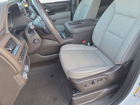 Used 2022 GMC Yukon SLT w/ SLT Premium Package RWD image 15
