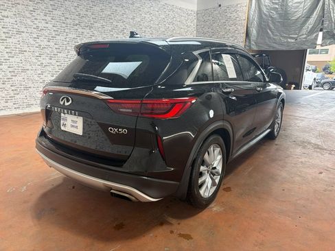Used 2019 INFINITI QX50 Luxe w/ Navigation Package AWD/4WD image 7