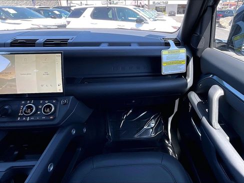 New 2026 Land Rover Defender 110 X-Dynamic SE AWD/4WD image 6