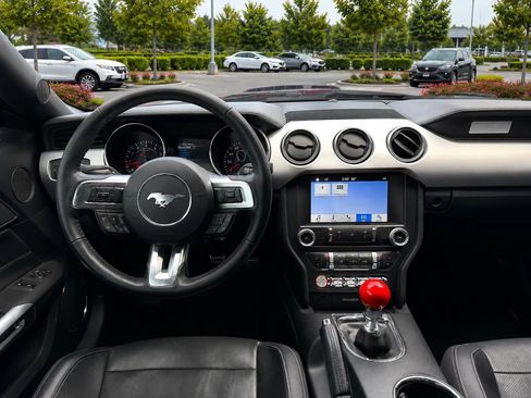 Used 2017 Ford Mustang GT Premium w/ Equipment Group 401A RWD image 19