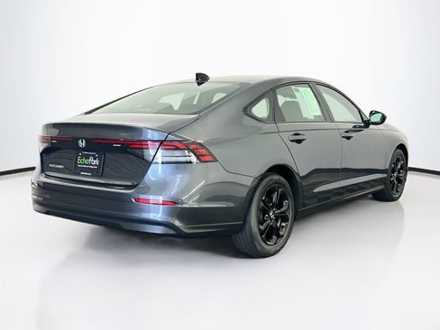 Used 2025 Honda Accord SE image 9
