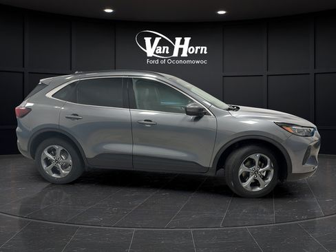Used 2024 Ford Escape Platinum AWD/4WD image 8