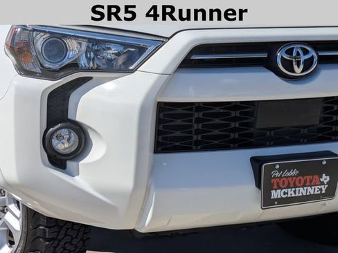 Used 2020 Toyota 4Runner 4WD image 3