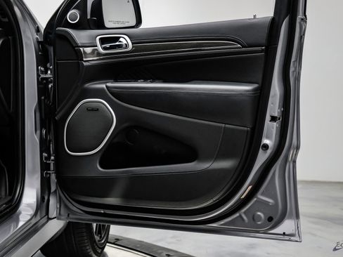 Used 2018 Jeep Grand Cherokee Trackhawk image 96