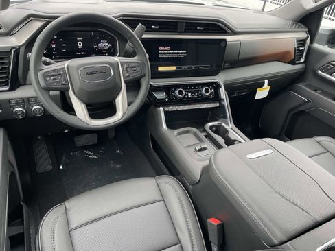 New 2026 GMC Sierra 2500 Denali w/ Denali Reserve Package AWD/4WD image 9