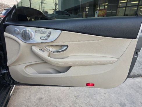 Used 2018 Mercedes-Benz C 300 Coupe image 17