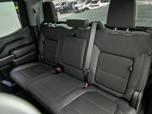 Used 2019 Chevrolet Silverado 1500 LT Trail Boss w/ Convenience Package image 12