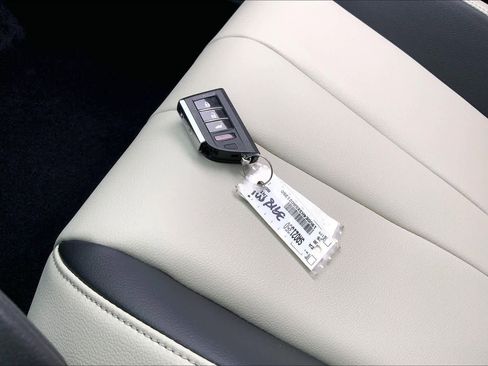 Used 2025 Acura Integra A-Spec image 13