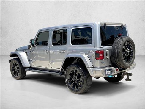 Used 2021 Jeep Wrangler Unlimited Sahara AWD/4WD image 12