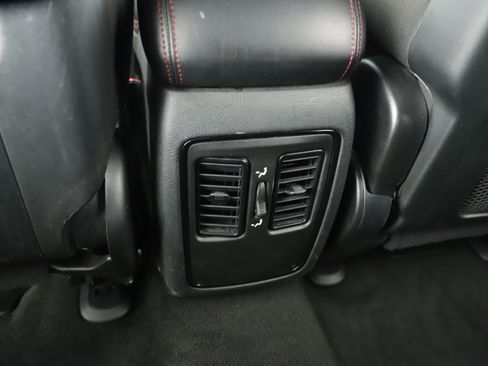 Used 2023 Dodge Durango GT image 26