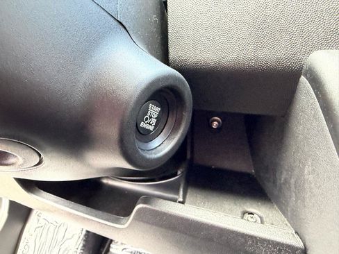 Used 2025 RAM ProMaster 2500 w/ U-Haul Equipment Group FWD image 25