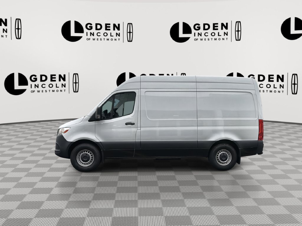 Used 2023 Mercedes-Benz Sprinter 1500 image 5