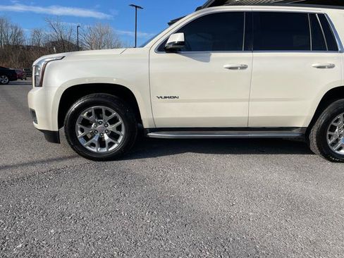 Used 2015 GMC Yukon SLT w/ Open Road Package image 2