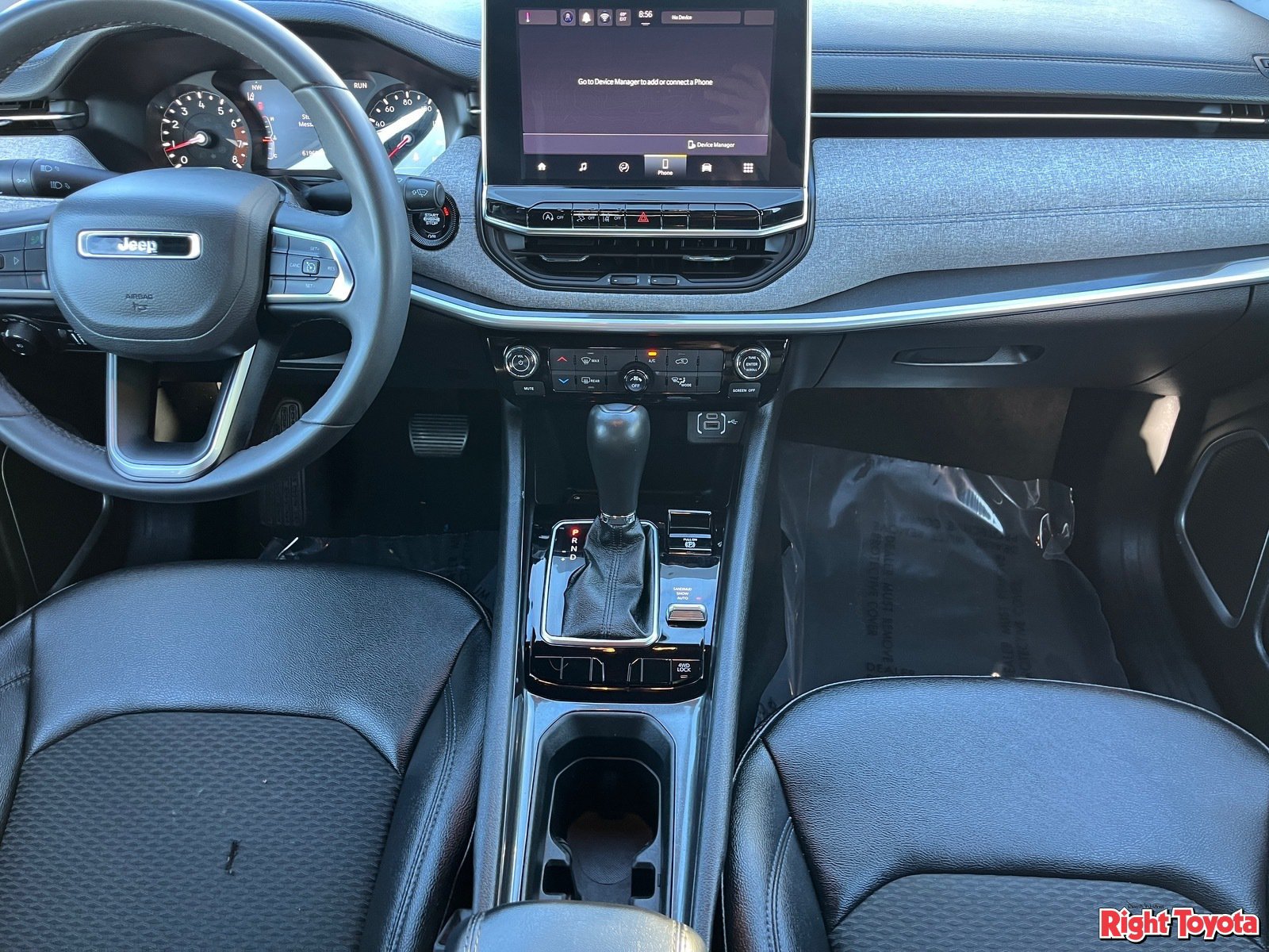 Used 2024 Jeep Compass Latitude AWD/4WD image 17