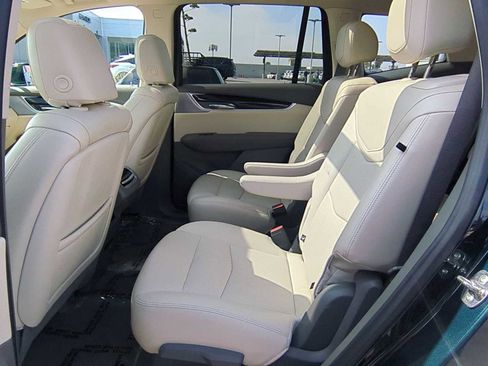 Used 2025 Cadillac XT6 Premium Luxury w/ Technology Package image 24