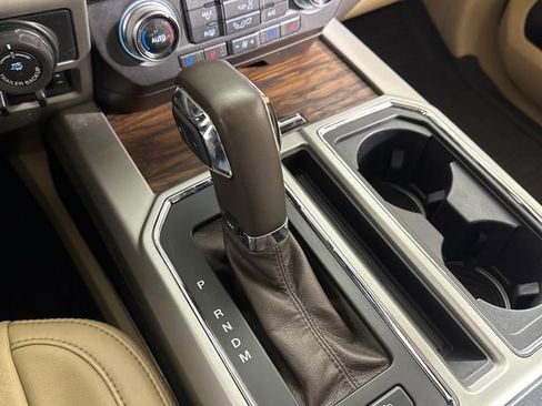 Used 2020 Ford F150 Lariat w/ Equipment Group 502A Luxury AWD/4WD image 39