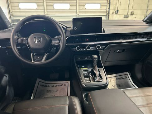 Used 2025 Honda CR-V Sport Touring image 4