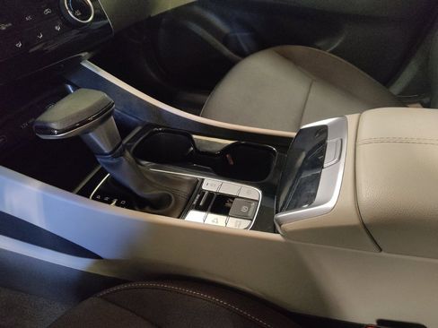 Used 2023 Hyundai Tucson SE image 26