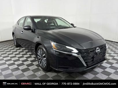 Used 2024 Nissan Altima 2.5 SV